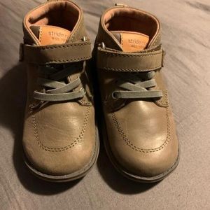 Toddler Stride rite shoes. Good condition